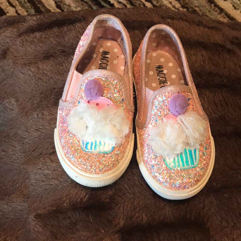 Toddler slide ons